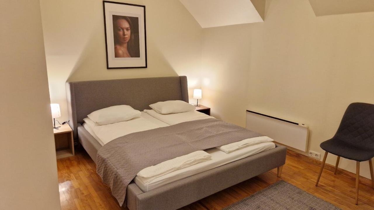 Tyzenxl Luxury Vilnius Apartments Екстер'єр фото