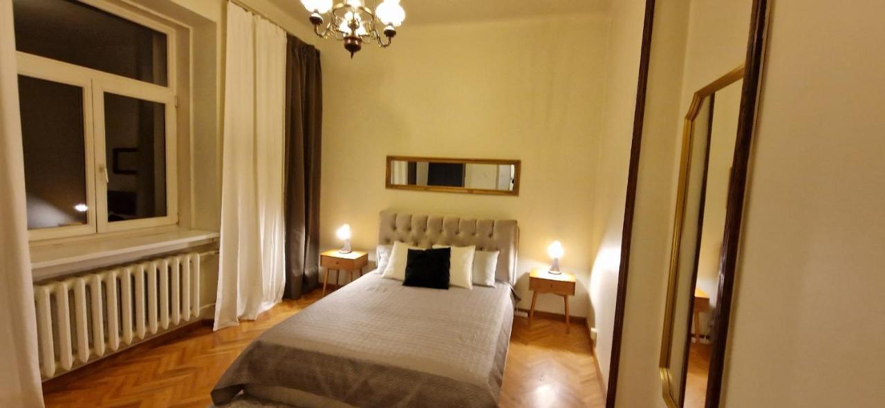 Tyzenxl Luxury Vilnius Apartments Екстер'єр фото
